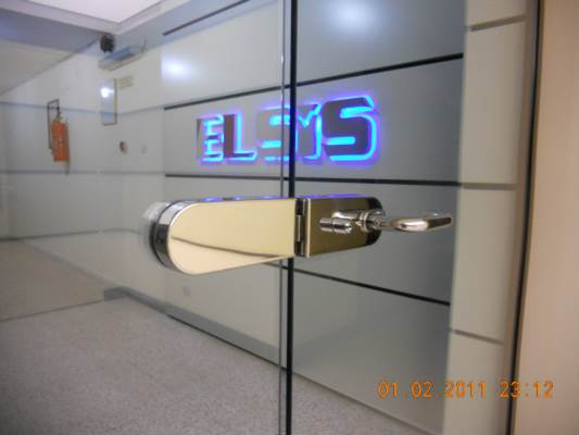 ÇİFT KANATLI 10mm TEMPERLİ CAM KAPI